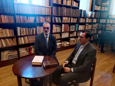Páscoa: Evangelhos anulam tempo para que ressurreição seja vivida «agora», diz Frederico Lourenço