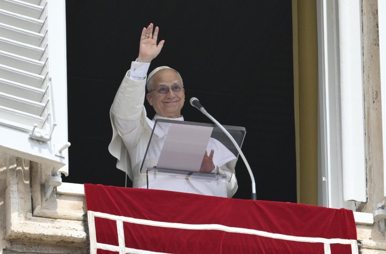 Vaticano: Papa apresenta Eucaristia dominical como compromisso para a paz