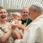 Igreja: «É preciso olhar para as famílias com realismo e compaixão», disse o Papa, ao Simpósio Nacional do Brasil