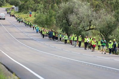 Fátima: «Nós nunca regressamos a casa como viemos» - Grupo com 300 peregrinos e 70 voluntários de Travanca-Amarante cumpre peregrinação ao Santuário