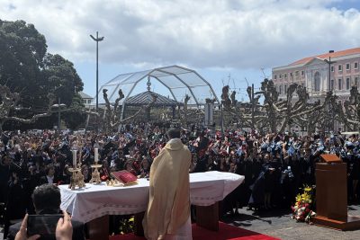 Angra: Coordenador da Pastoral Universitária desejou que finalistas «encontrem condições dignas» na sua terra