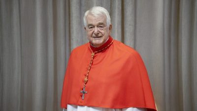 Vaticano: Papa preside às exéquias do cardeal Paul Emil Tscherrig e destaca «missão de concórdia» do diplomata