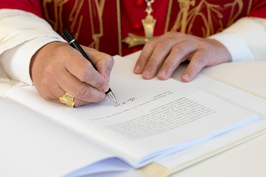 «Magnifica Humanitas»: Papa exige desarmamento tecnológico e rejeita teoria da «guerra justa»