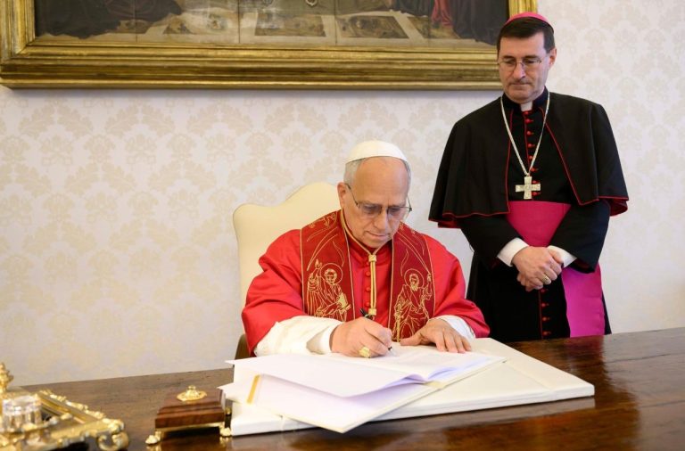 «Magnifica Humanitas»: Encíclica alerta para impacto da desinformação ...