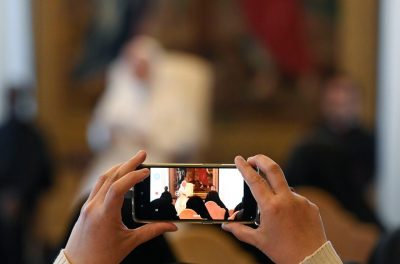 Vaticano: Papa alerta para vazio gerado pela «cultura tecnológica»