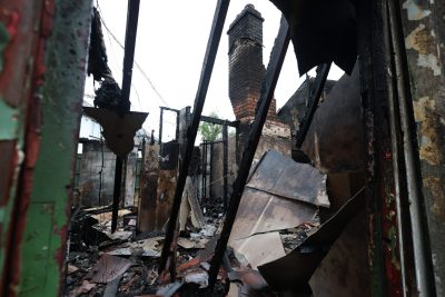Irlanda do Norte: Igrejas condenam violência contra estrangeiros