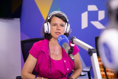 Migrações/Portugal: «Barreiras servem para afastar e para excluir pessoas que fazem falta às nossas comunidades» - Francisca Gorjão Henriques