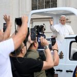 Vaticano: Papa propõe liturgia como antídoto para «atividades frenéticas»