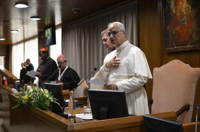 Vaticano: Papa diz que sinodalidade é mais do que debate sobre «poder de decidir»