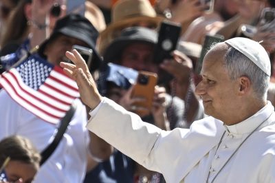 Vaticano: Papa propõe Eucaristia como «antídoto» para divisões do mundo