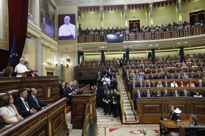 Espanha: Papa exige resposta global para «trágico drama migratório»