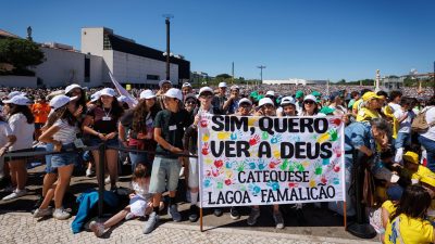 Fátima: 25 mil crianças peregrinaram ao Santuário, rezando pelas vítimas da guerra