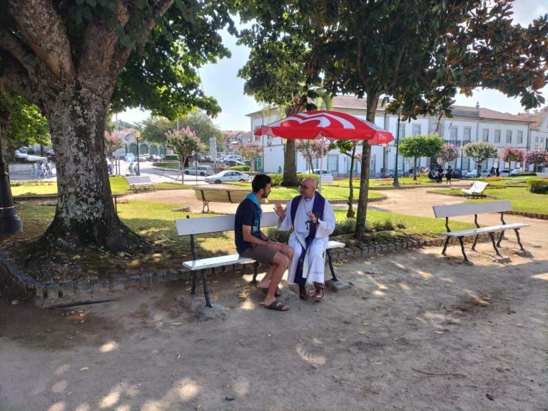 Lamego/Rejoice: «É bom ver como os jovens também procuram a reconciliação» - Parque do Perdão acolhe confissões