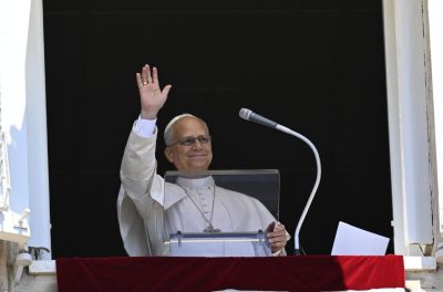 Vaticano: Papa adverte contra sabedoria que se transforma em «arrogância» e aponta cruz como «escola de liberdade»