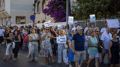 Setúbal: D. Américo Aguiar apela à «serenidade», após protestos por falta de água na Costa da Caparica