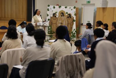 Igreja: Catequistas têm de ser «pessoas criativas» e «com espírito de missão», afirma irmã Josefina Cabral Teixeira