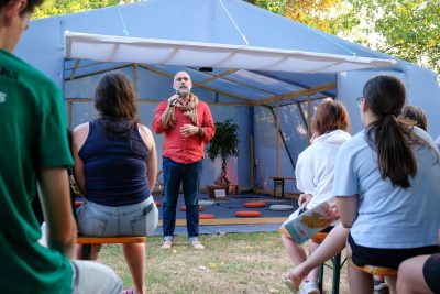 Igreja/Sociedade: Padre Paulo Duarte propõe pedagogia do «silêncio» contra ruído digital