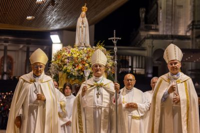 Fátima: Núncio apostólico afirmou que «ninguém tem o direito de rejeitar o estrangeiro», na Peregrinação do Migrante e do Refugiado