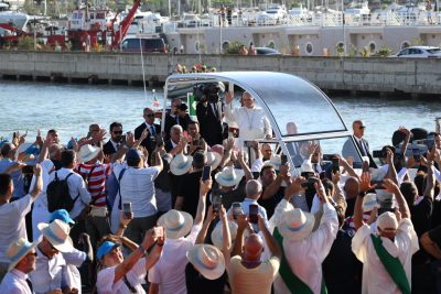 Rimini: Papa conclui visita pastoral, alertando para «formas de lazer» que conduzem à «dispersão e à ruína»