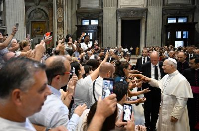 Liturgia: «A participação dos fiéis não pode ser passiva», afirma o Papa