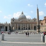 Vaticano: Papa alerta contra mentalidade consumista e pede redescoberta da oração