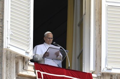 Vaticano: Papa condena «ganância» que ignora vítimas da fome e da guerra