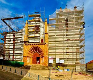 Património/Algarve: Sé de Silves cria acessibilidade para pessoas com mobilidade reduzida