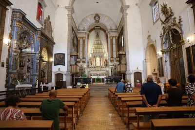 Igreja/Algarve: Comunidade de língua inglesa em Tavira «está a crescer» e acolhe com «alegria» o novo bispo, a quem pede apoio