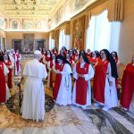 Vida Consagrada: Papa exorta monjas sacramentinas a serem «tecelãs de comunhão e de unidade»