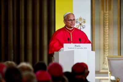 França: Papa defende reflexão ética sobre a IA e condena ciência ao serviço da «morte programada»