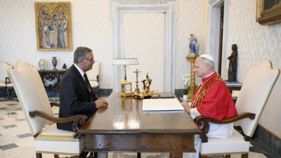 Vaticano: Papa recebeu presidente da República Portuguesa