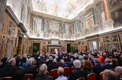Vaticano: Papa alerta para riscos da Inteligência Artificial e exige responsabilidade ética na ciência