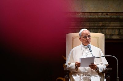 Vaticano: Papa condena individualismo e desafia bispos a construir unidade