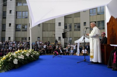 França: Papa reforça críticas à legalização da eutanásia, em encontro com doentes