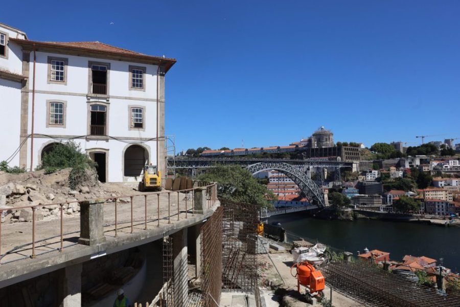 Porto: Com Obras no Seminário, cidade «vai ganhar 1650 metros quadrados de arruamentos novos e um jardim público no centro»